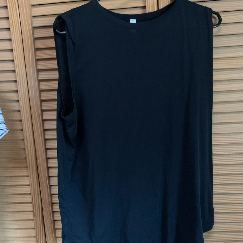 Lululemon Muscle Tank